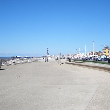 The Beverley Hotel Blackpool Exterior photo