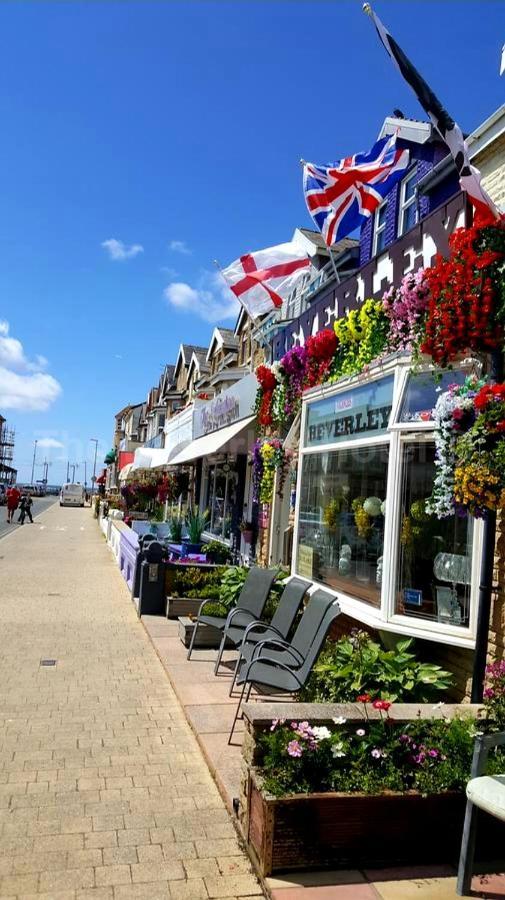 The Beverley Hotel Blackpool Exterior photo